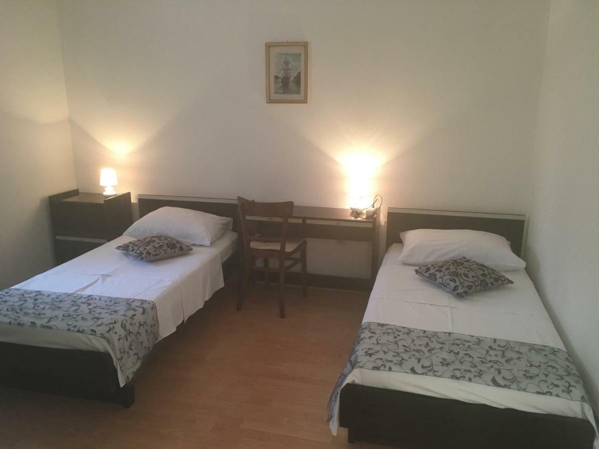 Apartmani Josipa Шибеник Экстерьер фото